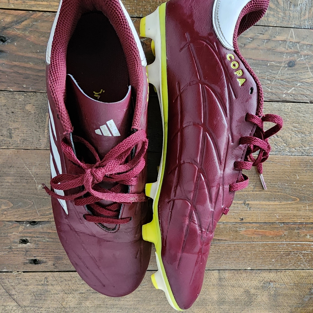 Size 10.5 Adidas Maroon and White Soccer Cleats - Picture 2 of 6